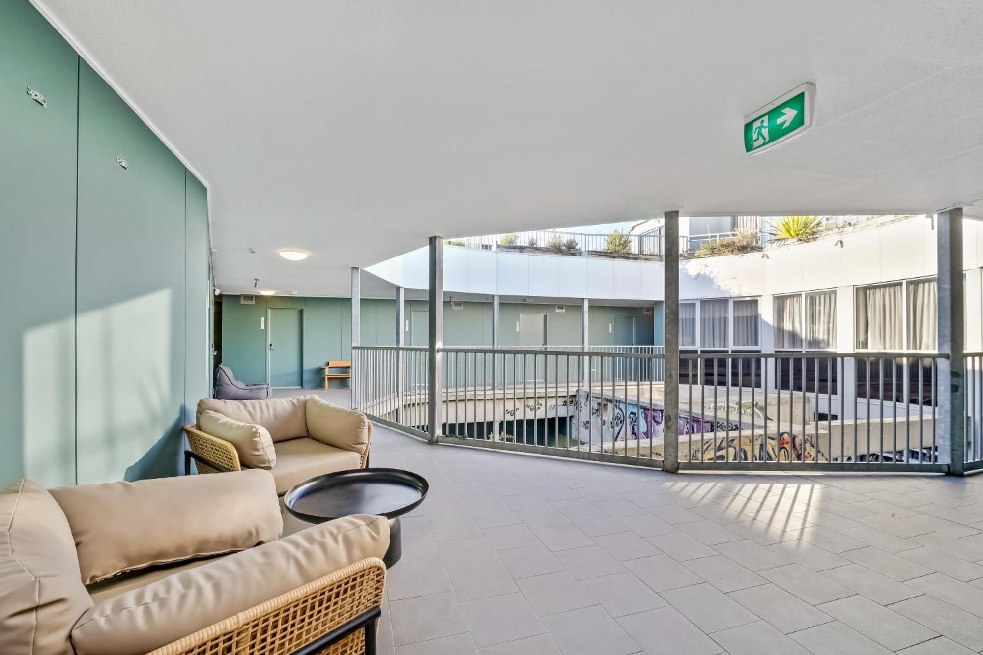 Hotel The Urban Newtown à Cité de Cité de Sydney Extérieur photo