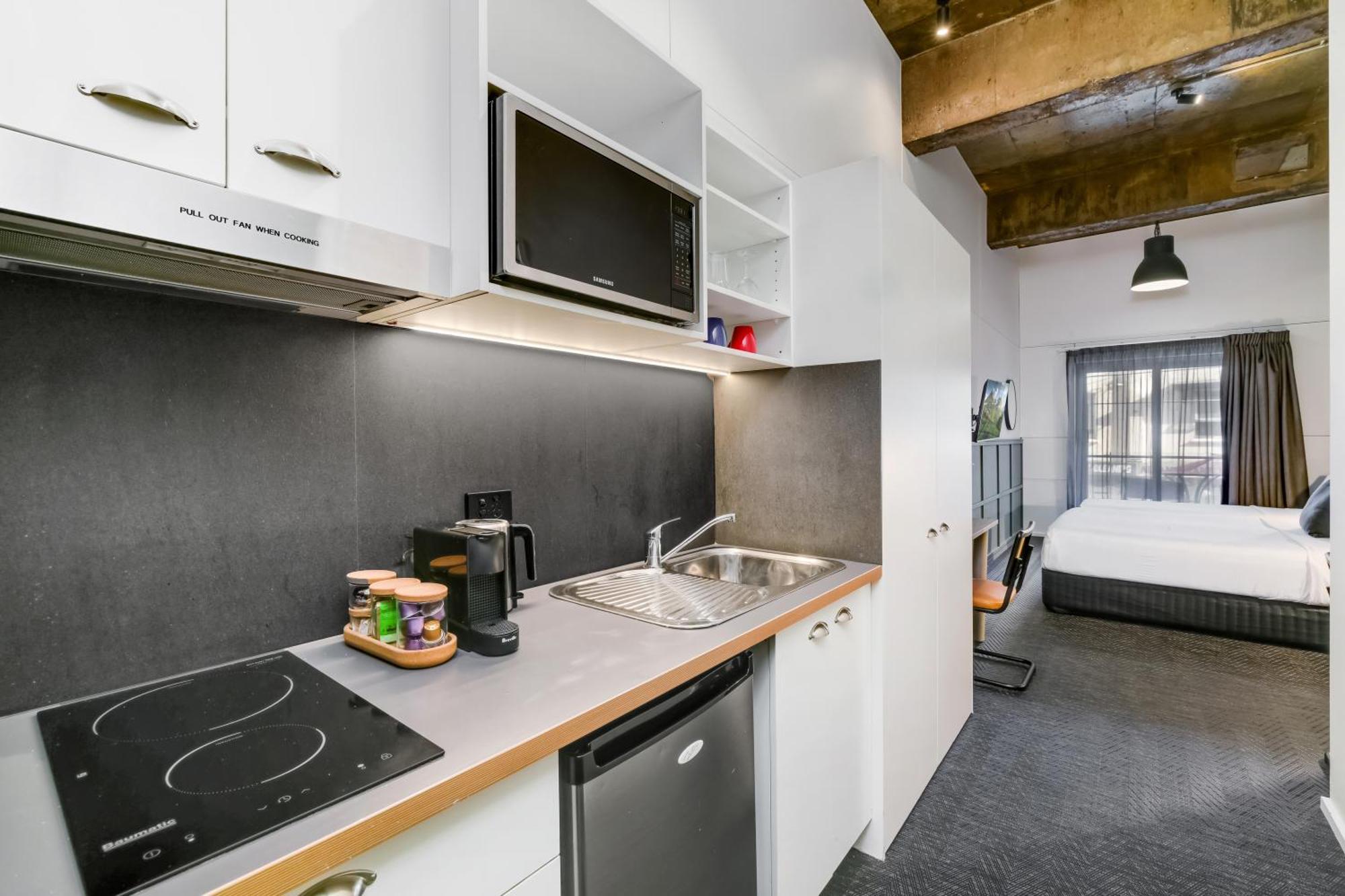 Hotel The Urban Newtown à Cité de Cité de Sydney Extérieur photo