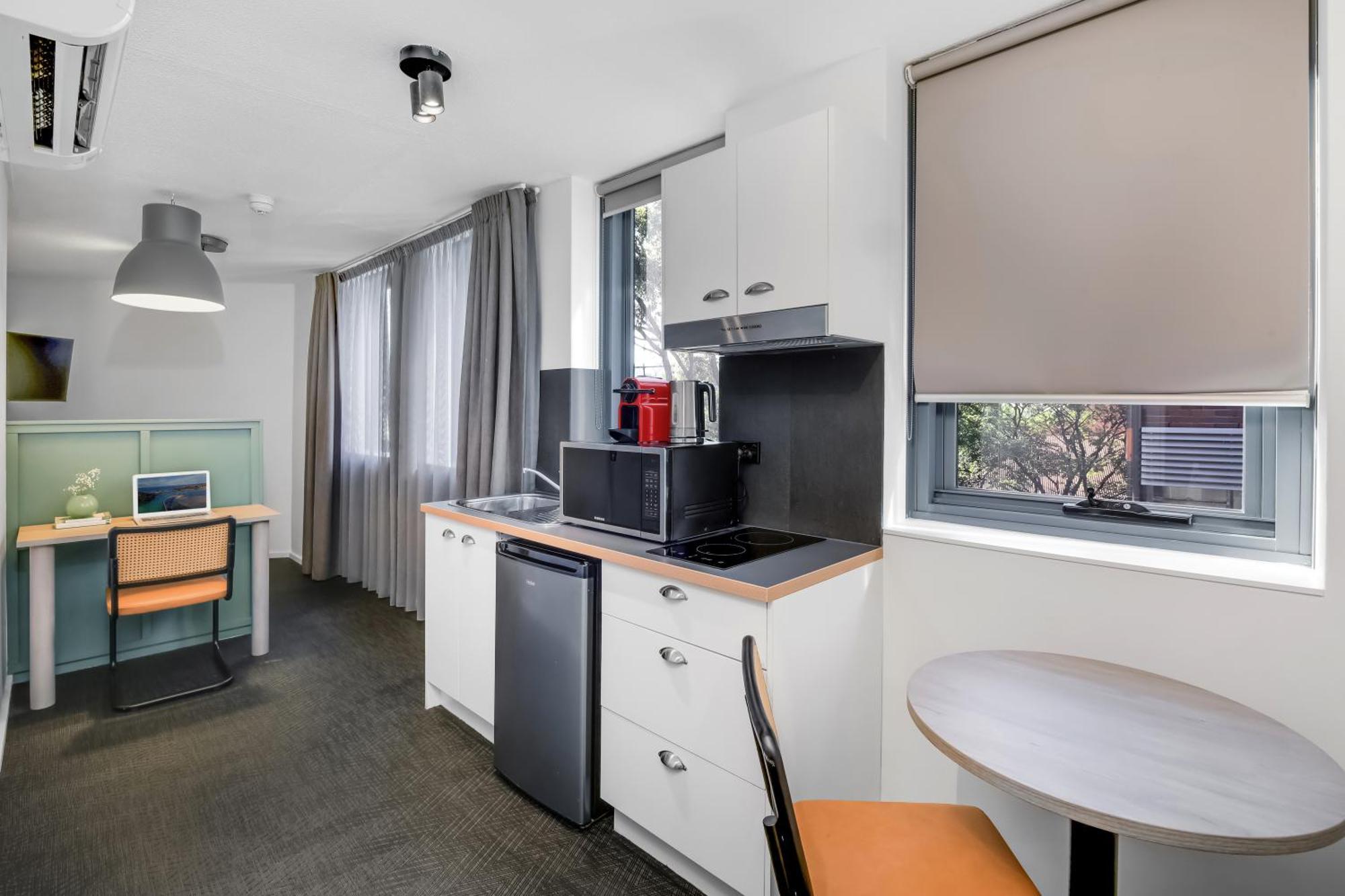 Hotel The Urban Newtown à Cité de Cité de Sydney Extérieur photo